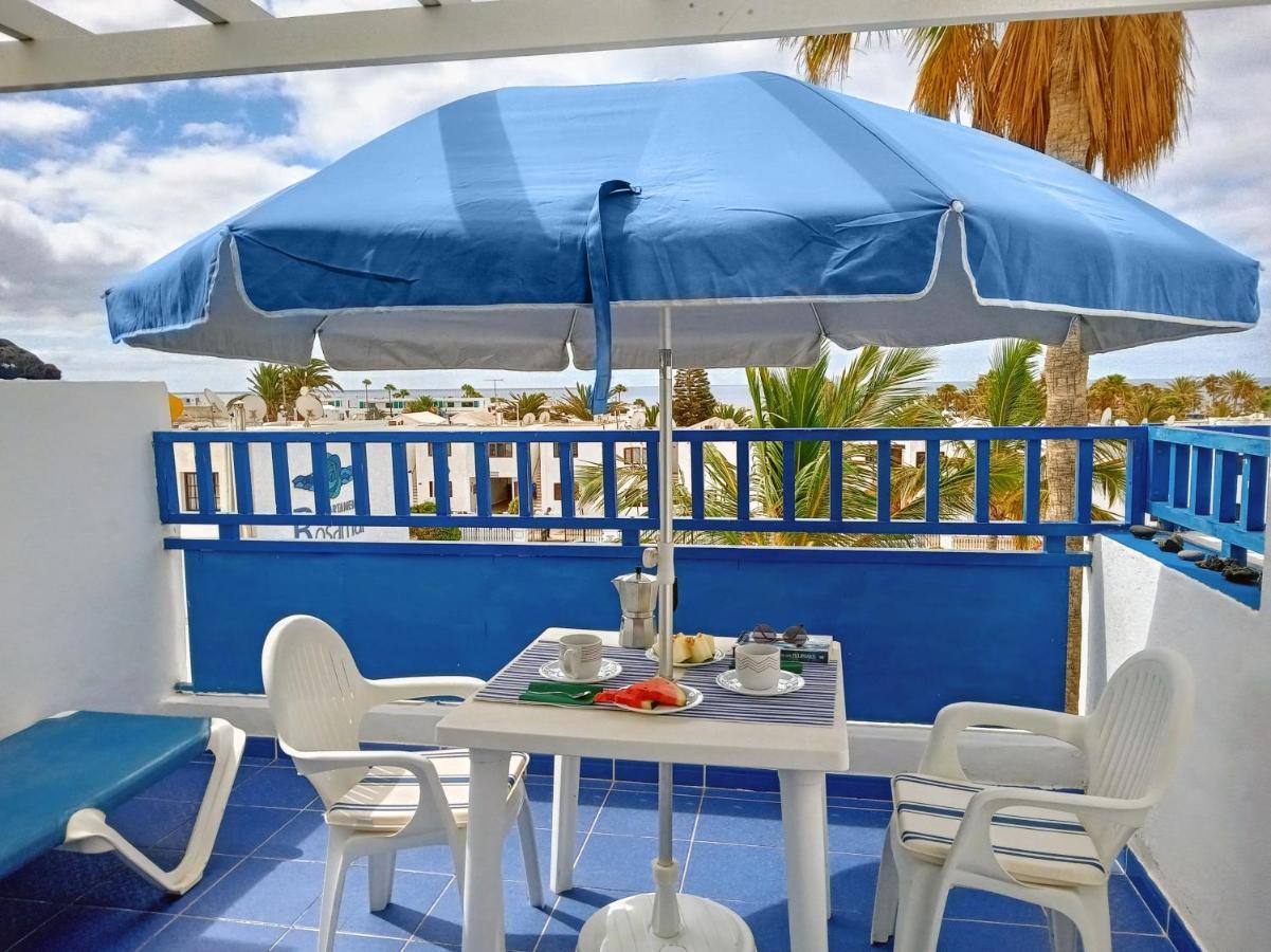 Aguazul - A Pie De Piscina Y Vistas Al Mar Apartman Puerto del Carmen  Kültér fotó